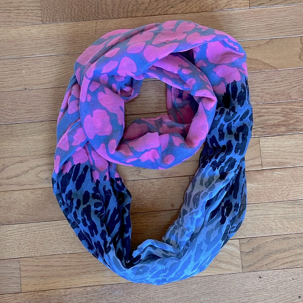 Beautiful Infinite Scarf
